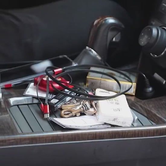 Car charger mobile phone storage box